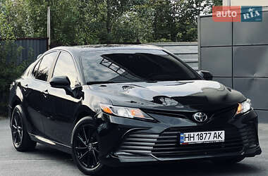 Седан Toyota Camry 2021 в 