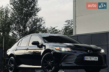 Седан Toyota Camry 2021 в 