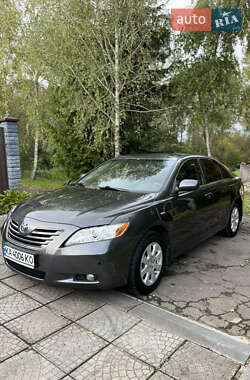 Седан Toyota Camry 2007 в Луцке