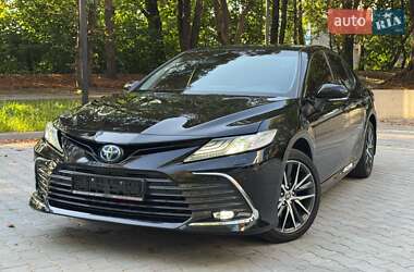 Седан Toyota Camry 2023 в Тернополі