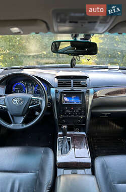 Седан Toyota Camry 2017 в Киеве
