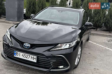 Седан Toyota Camry 2021 в Днепре