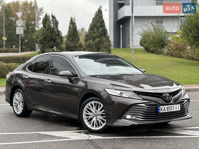 Toyota Camry 2018