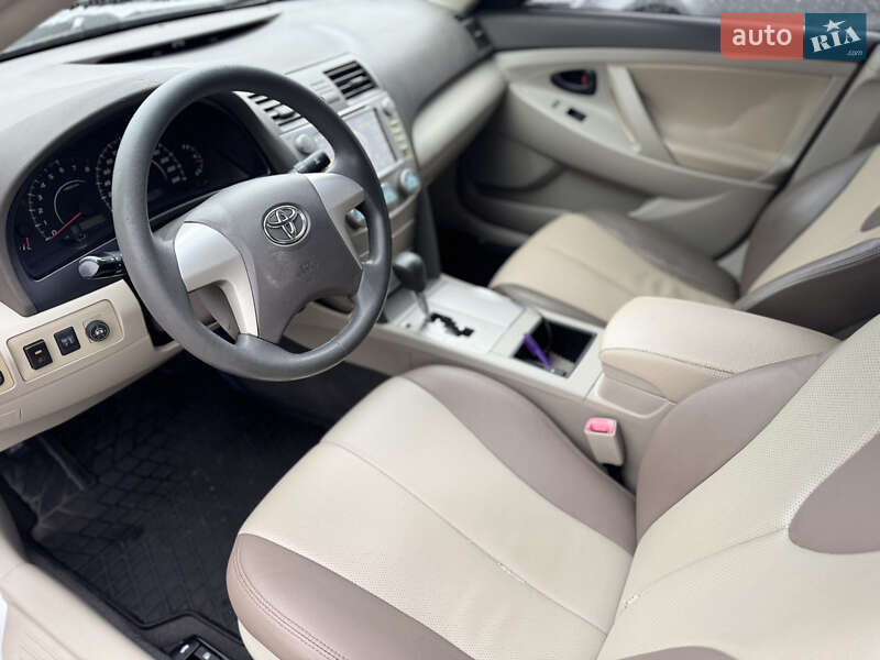 Седан Toyota Camry 2008 в Киеве фото 9 Седан Toyota Camry 2008 в Киеве