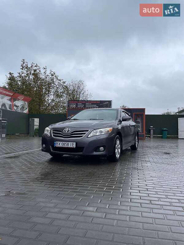 Седан Toyota Camry 2010 в Полонном фото 5 Седан Toyota Camry 2010 в Полонном