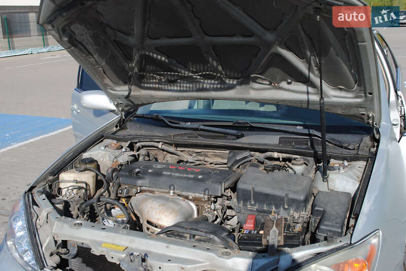 Седан Toyota Camry 2002 в Дрогобичі