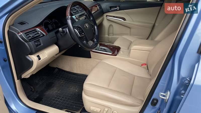 Седан Toyota Camry 2012 в Одессе