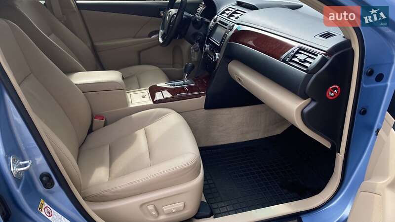 Седан Toyota Camry 2012 в Одессе