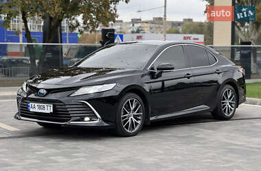 Седан Toyota Camry 2021 в Днепре