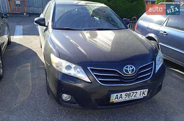 Седан Toyota Camry 2011 в Києві