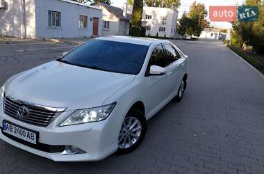 Седан Toyota Camry 2013 в Вінниці