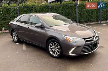 Седан Toyota Camry 2015 в Києві