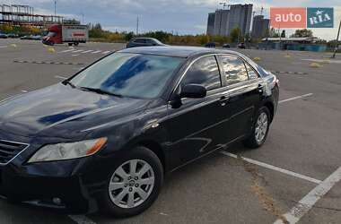 Седан Toyota Camry 2008 в Киеве