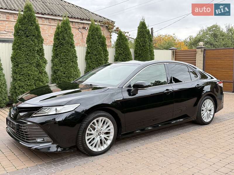 Седан Toyota Camry 2020 в Кропивницком