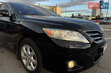 Седан Toyota Camry 2011 в 