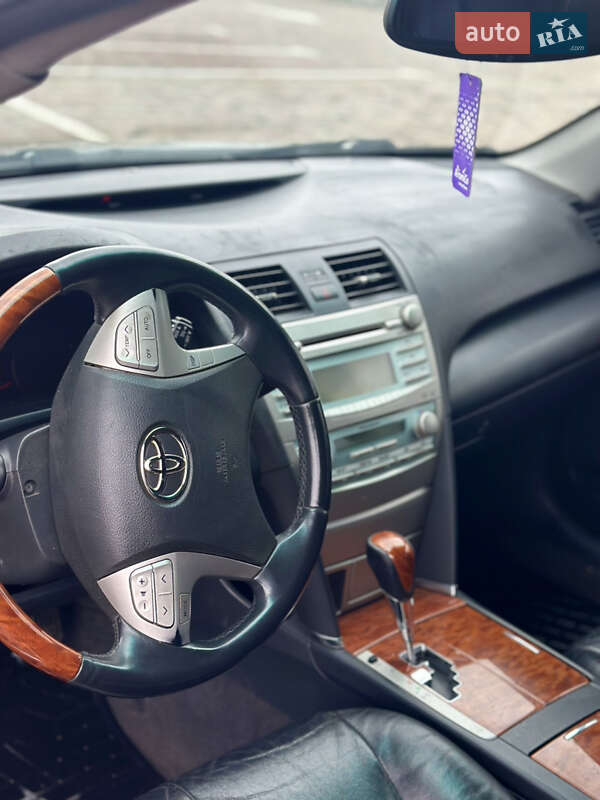 Седан Toyota Camry 2008 в Харькове