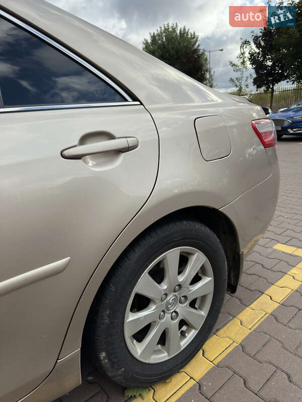 Седан Toyota Camry 2007 в Софіївській Борщагівці