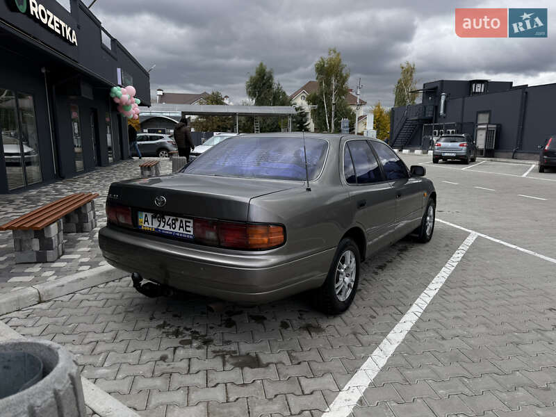 Седан Toyota Camry 1993 в Борисполе