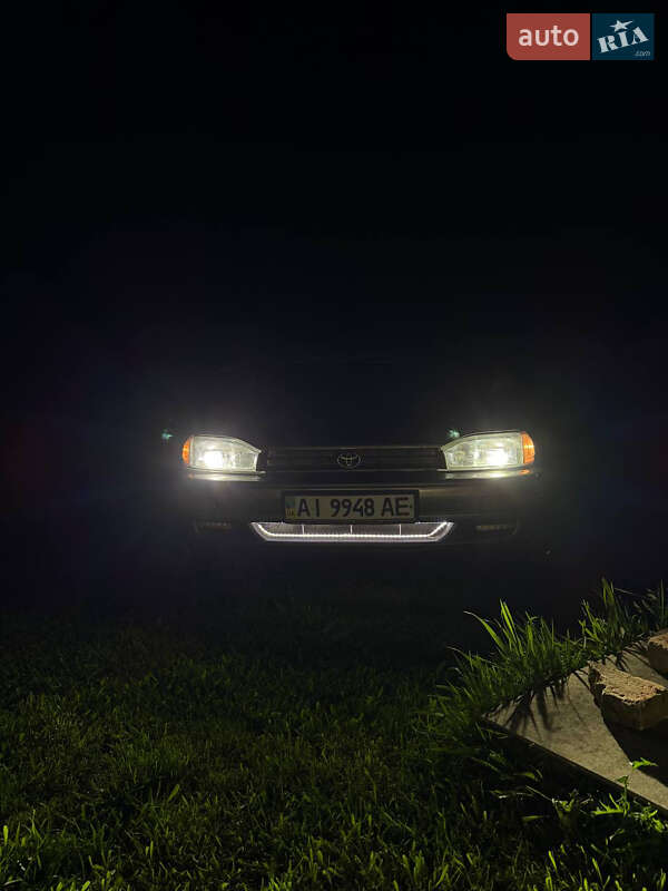 Седан Toyota Camry 1993 в Борисполе