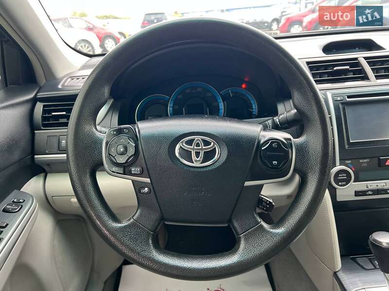 Седан Toyota Camry 2013 в Одесі