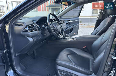 Седан Toyota Camry 2020 в 