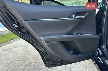 Седан Toyota Camry 2020 в 