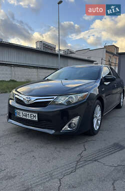 Седан Toyota Camry 2012 в Киеве