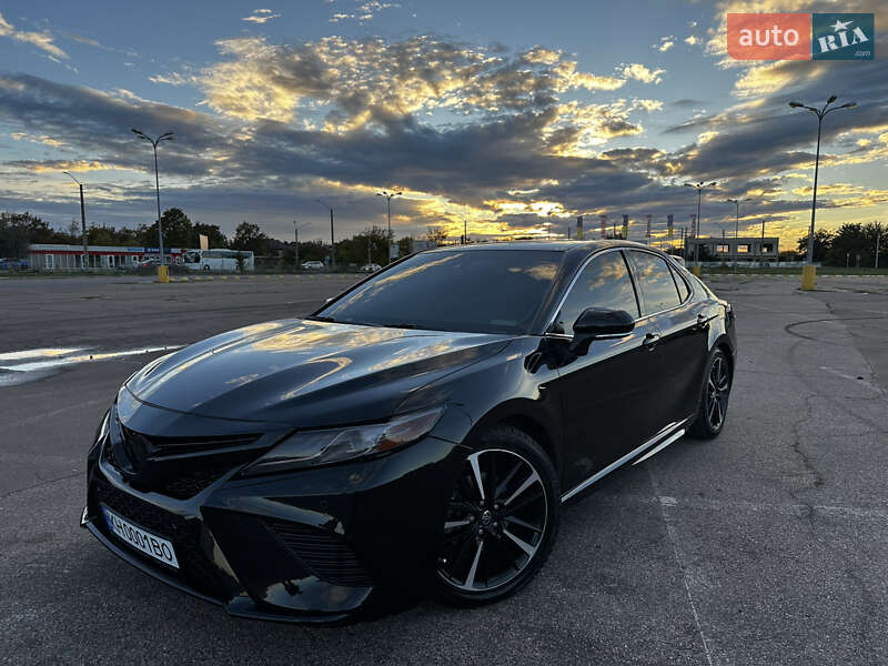 Toyota Camry 2018