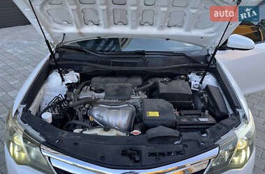 Седан Toyota Camry 2015 в 