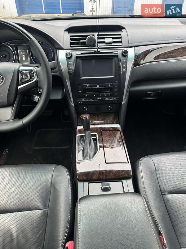 Седан Toyota Camry 2016 в Луцьку