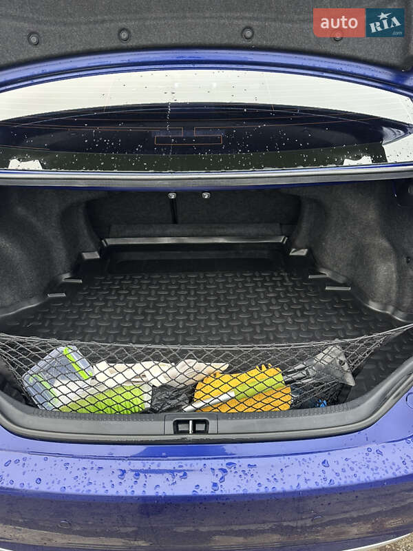 Седан Toyota Camry 2016 в Луцьку