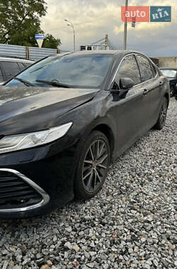 Седан Toyota Camry 2021 в Киеве