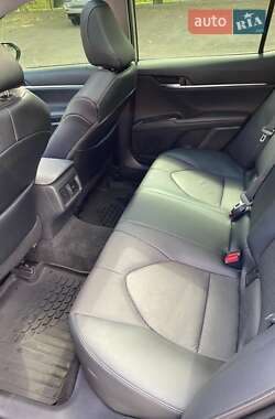 Седан Toyota Camry 2020 в 