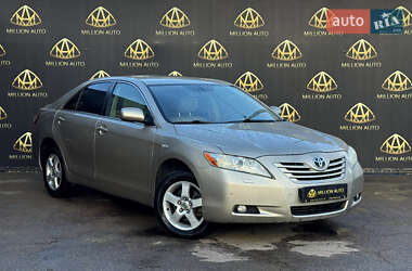 Седан Toyota Camry 2008 в Киеве