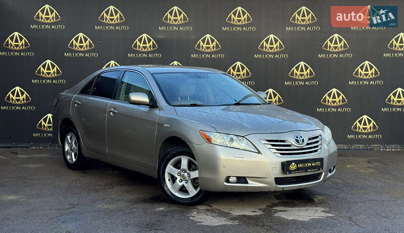 Toyota Camry 2008