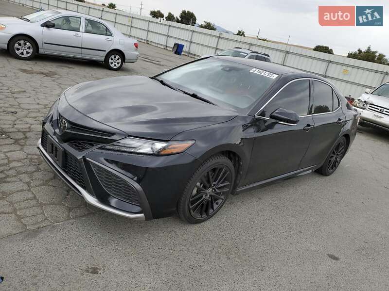 Toyota Camry 2022
