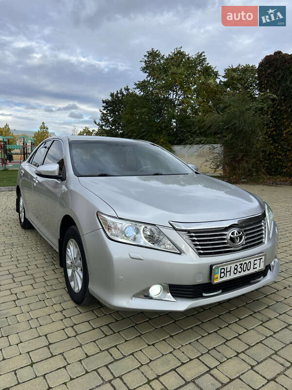 Седан Toyota Camry 2012 в 