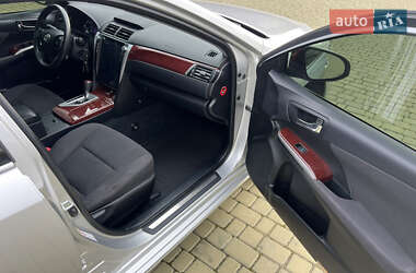 Седан Toyota Camry 2012 в 