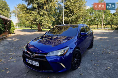 Седан Toyota Camry 2015 в Броварах