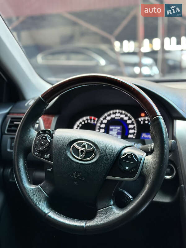 Седан Toyota Camry 2012 в Одессе