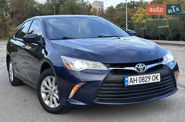 Седан Toyota Camry 2017 в Днепре