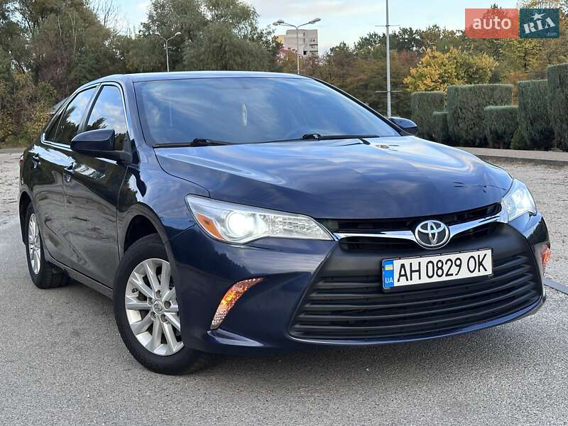 Toyota Camry 2017