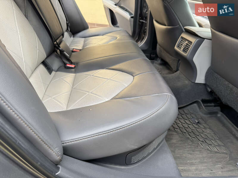 Седан Toyota Camry 2017 в Харькове фото 33 Седан Toyota Camry 2017 в Харькове