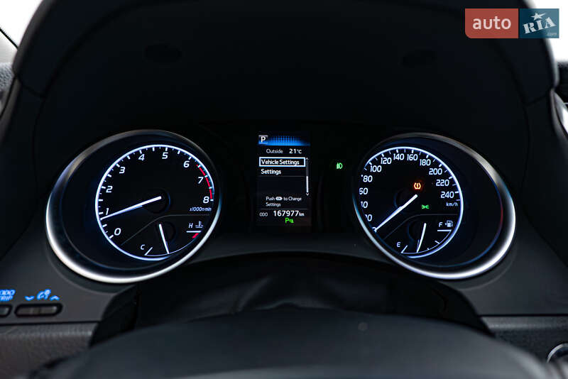 Седан Toyota Camry 2018 в Києві