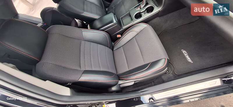 Седан Toyota Camry 2017 в Киеве фото 40 Седан Toyota Camry 2017 в Киеве
