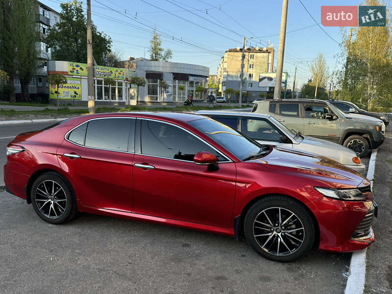 Седан Toyota Camry 2018 в Кременчуці