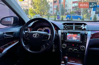 Седан Toyota Camry 2011 в 