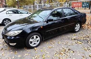 Седан Toyota Camry 2005 в Дніпрі