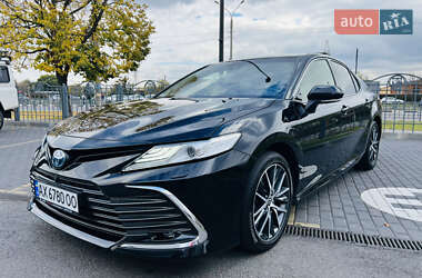 Седан Toyota Camry 2022 в Харкові