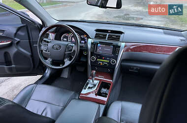 Седан Toyota Camry 2011 в 